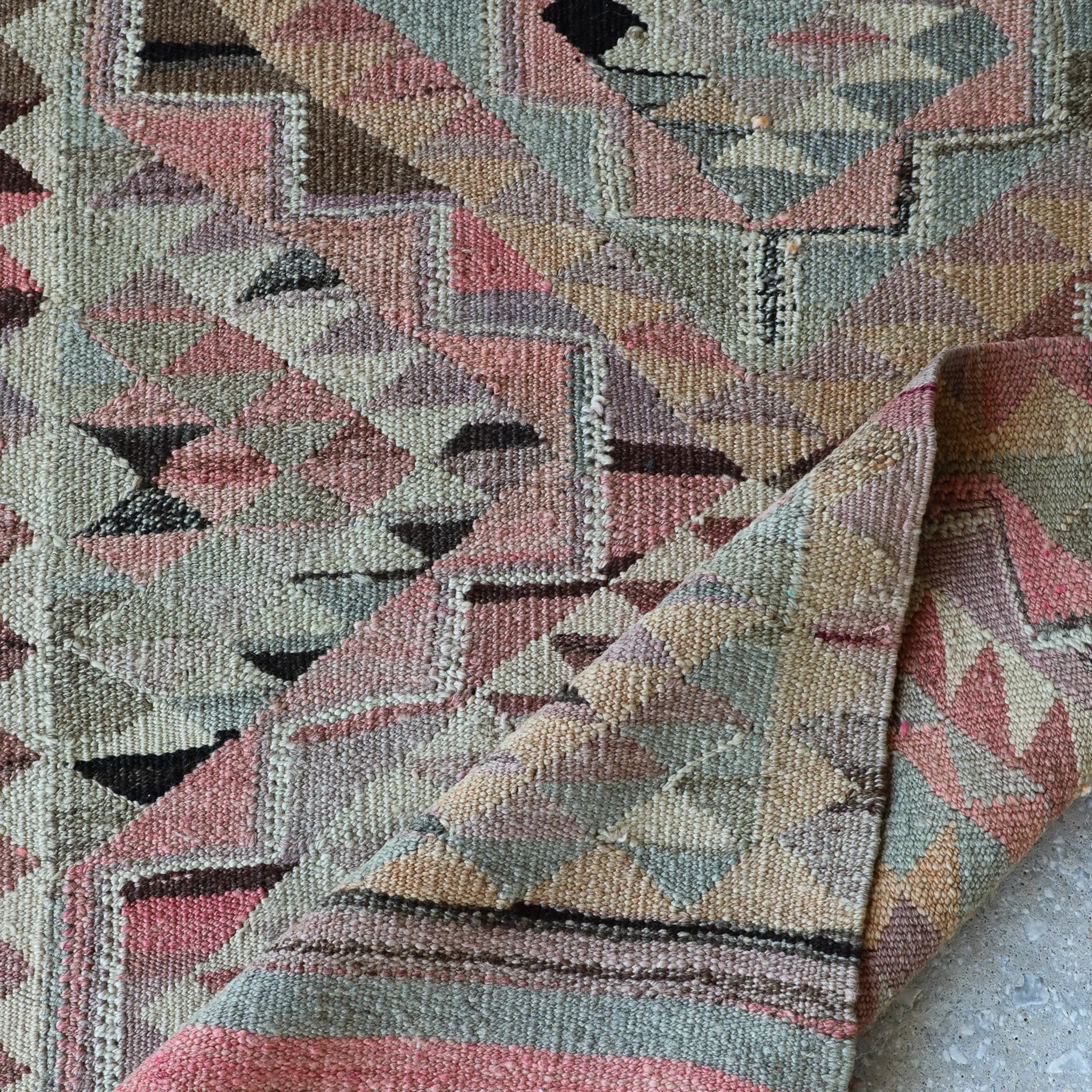 15327 Handwoven Vintage Rug 2’10x14’4