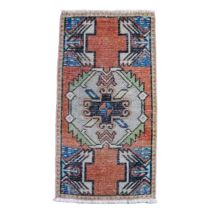 7259 Handwoven Vintage Rug 1'8x3