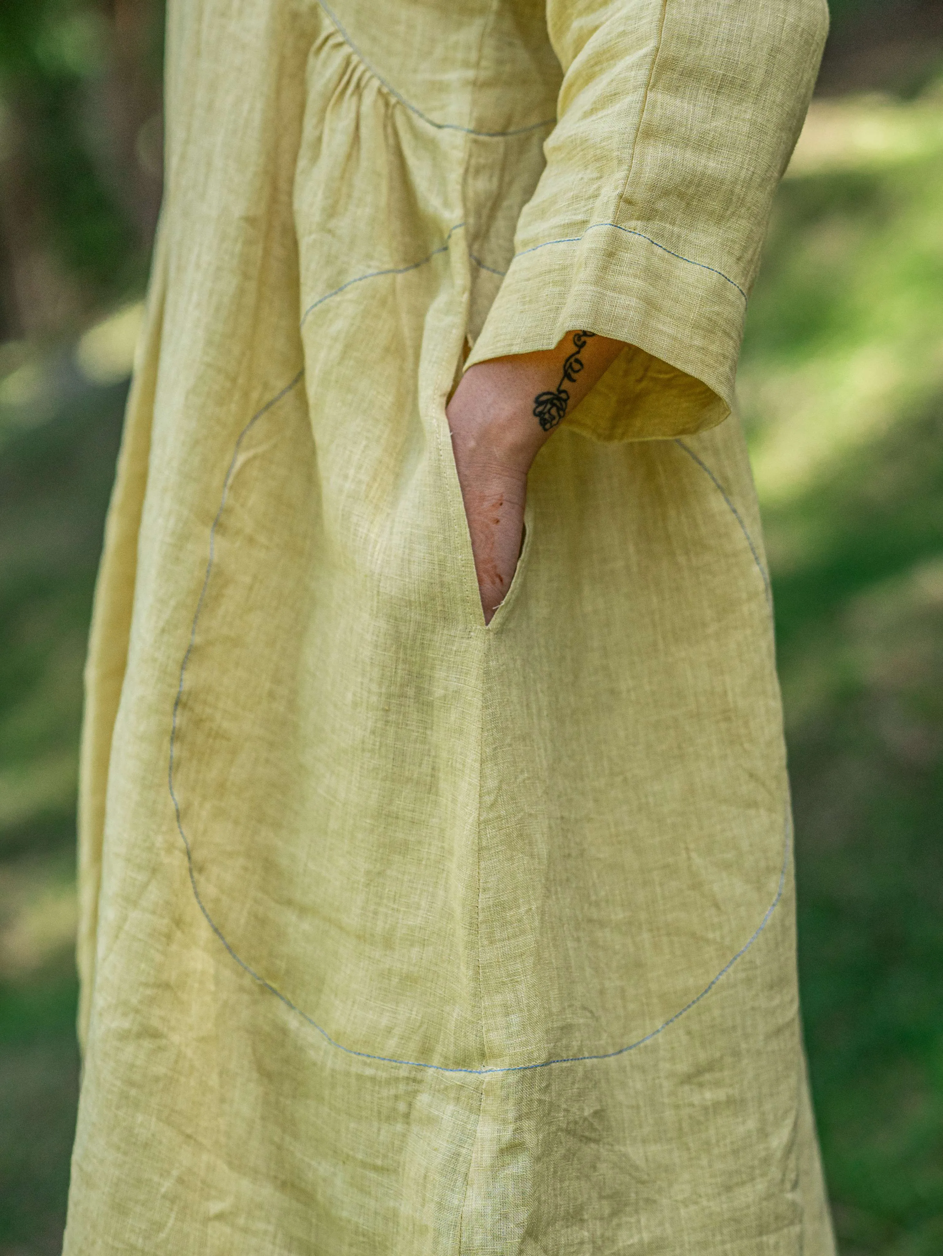 AURO DRESS