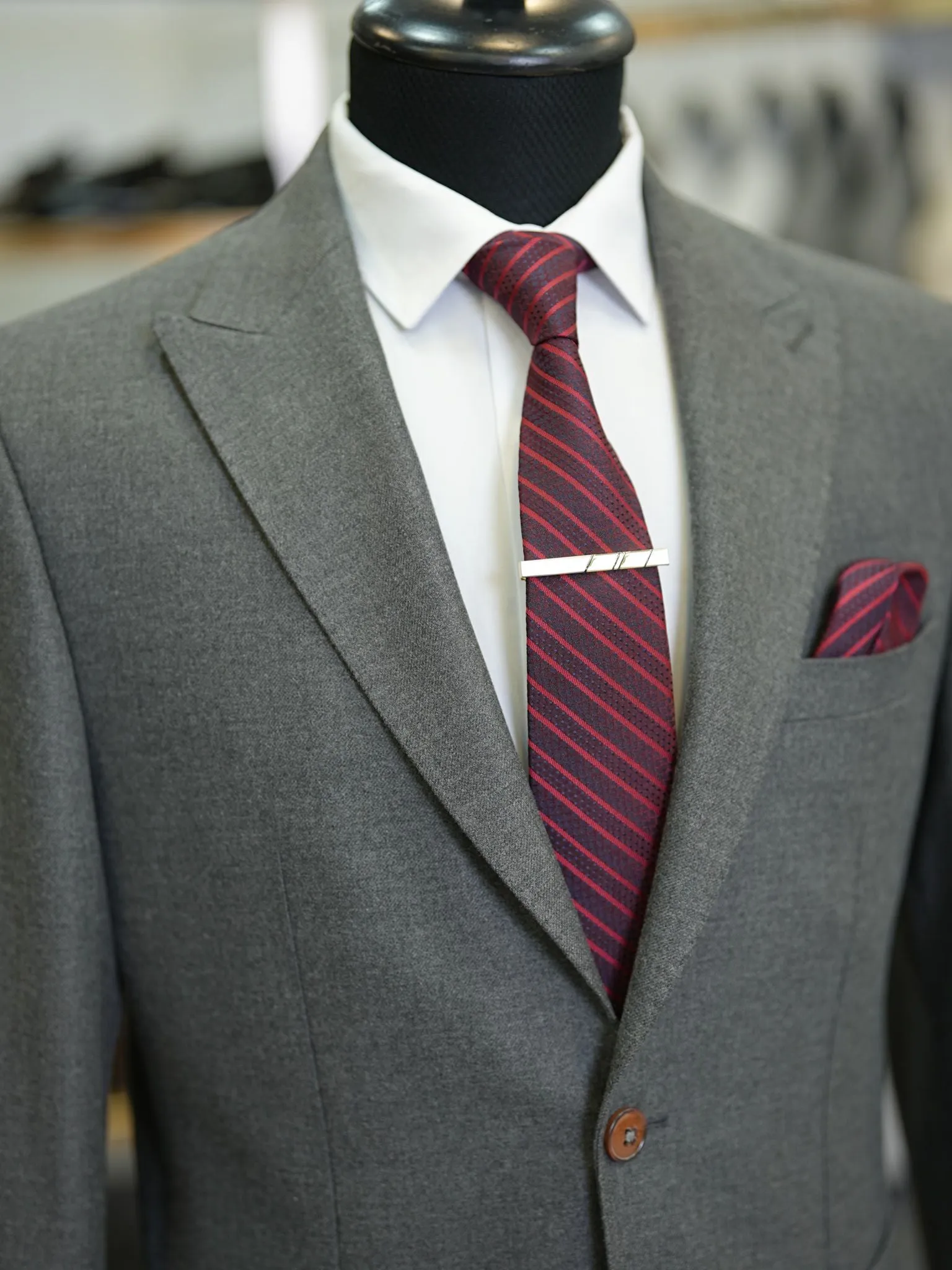 Brabion Vicenza Dark Gray Slim Fit 2 Piece Suit - Elevate Your Wardrobe