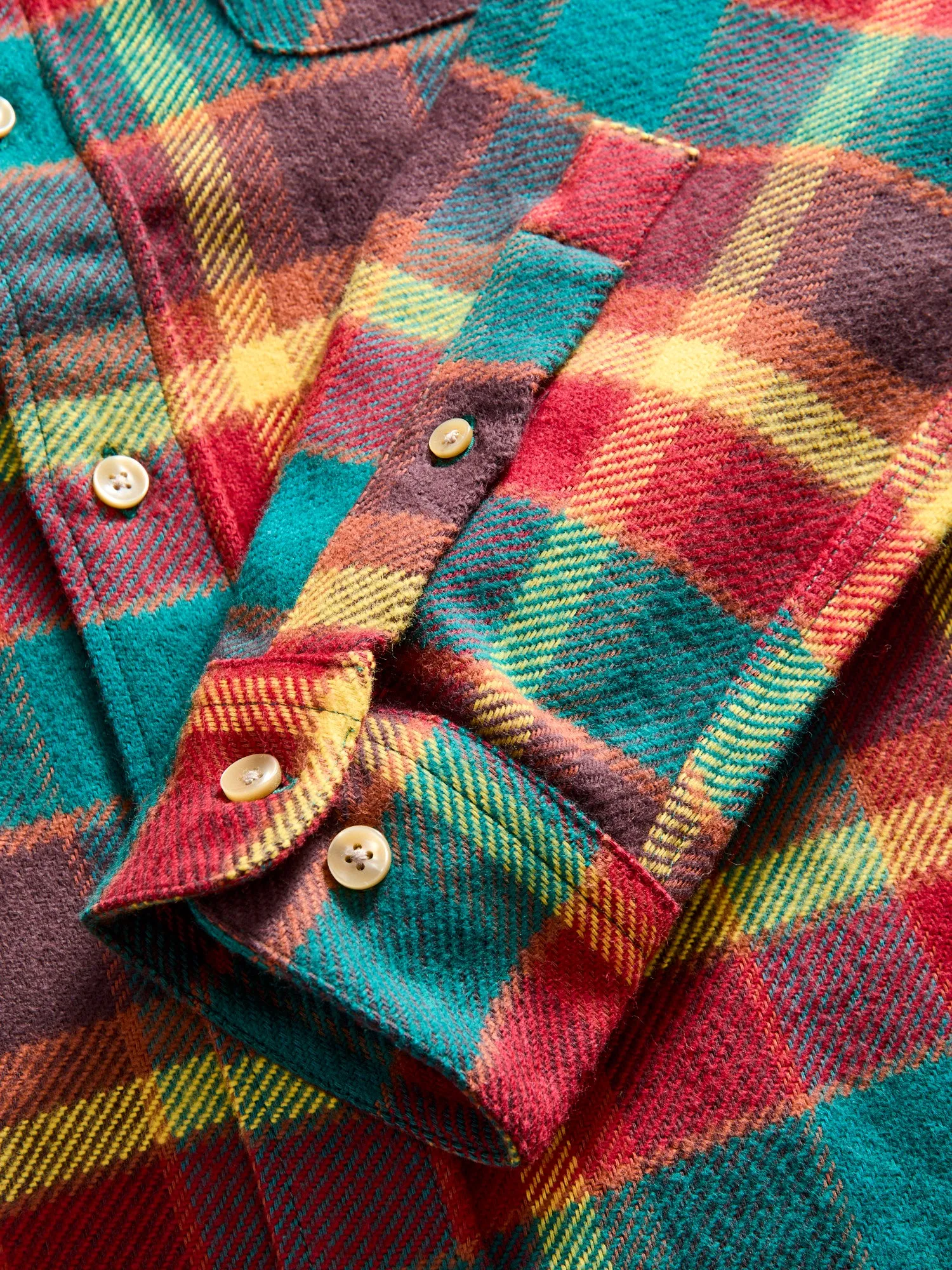 Canto Button-Up Shirt in Red