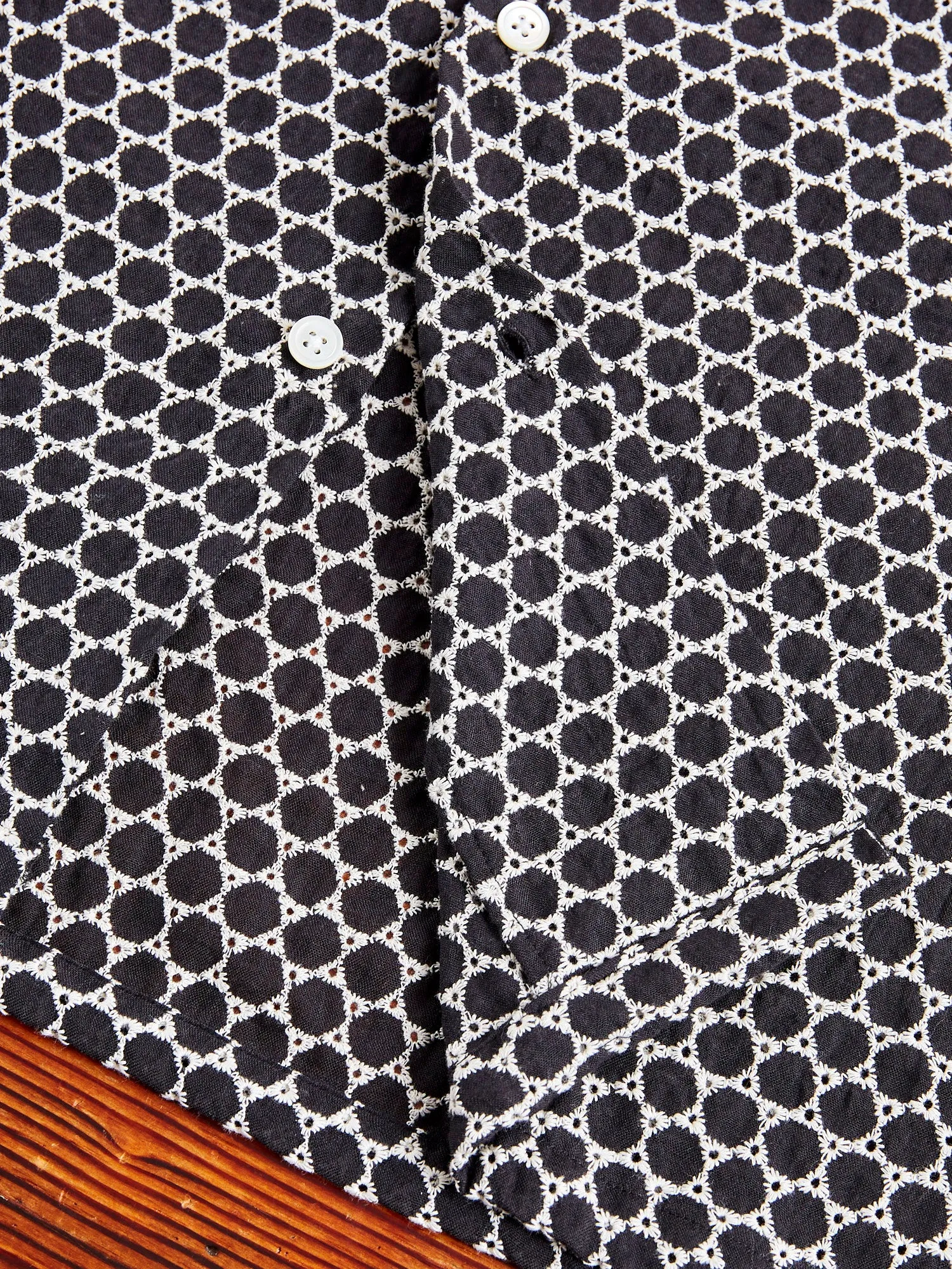 Folc Button-Up Shirt in Black