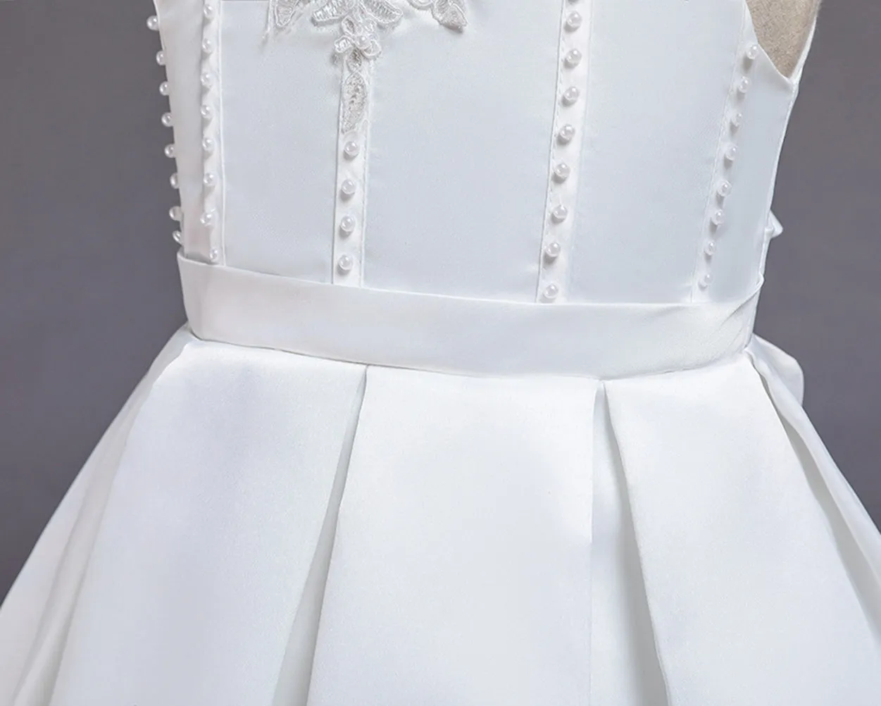 Girls Sleeveless Embroidered Dress Pearl Decor Flower Dress With Train