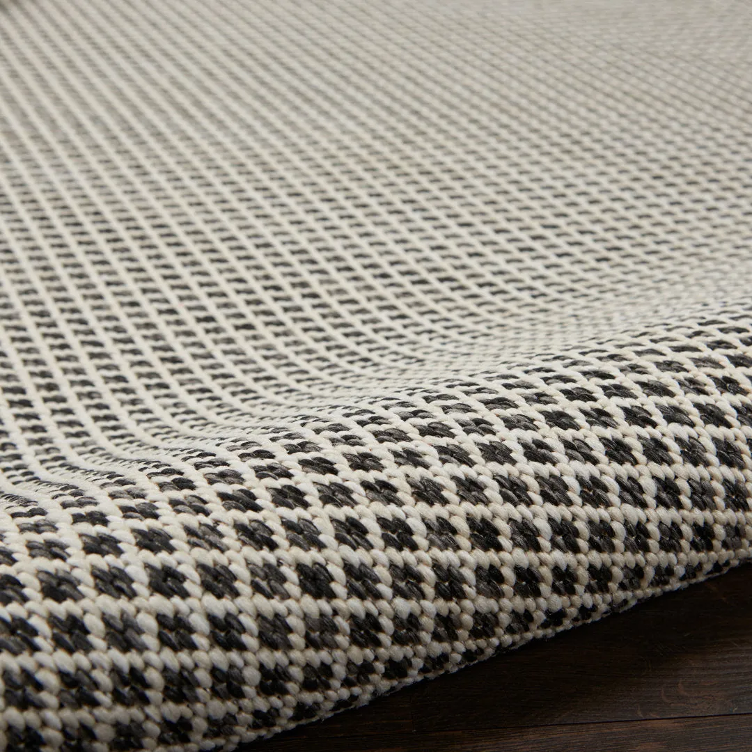 Leia Ivory/Charcoal Gray Indoor / Outdoor Area Rug Sand & Stable™ Rug Size: Runner 2'2" x 10'