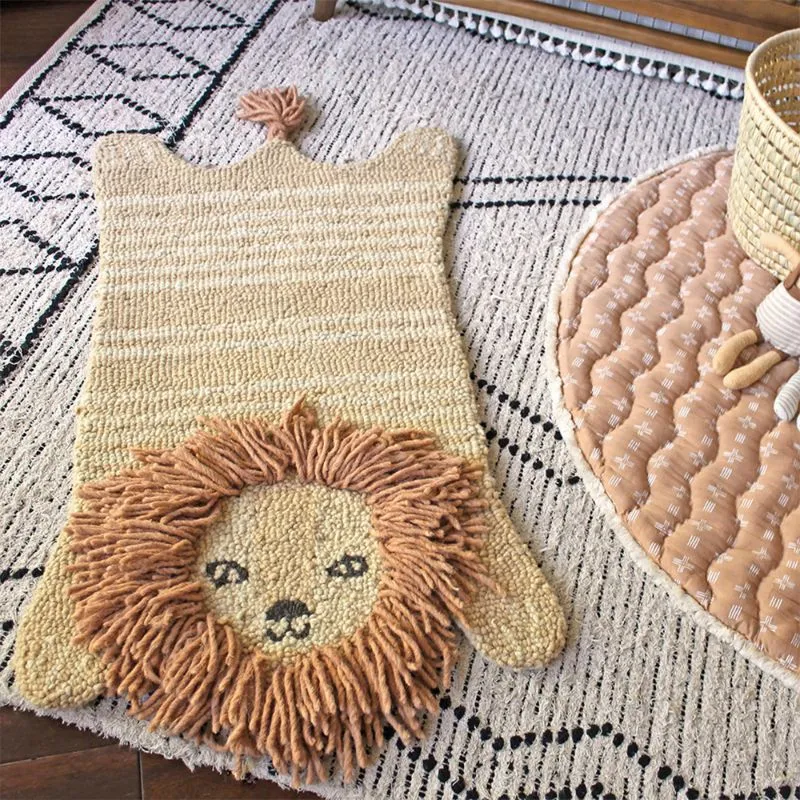 Lion Shape Rug
