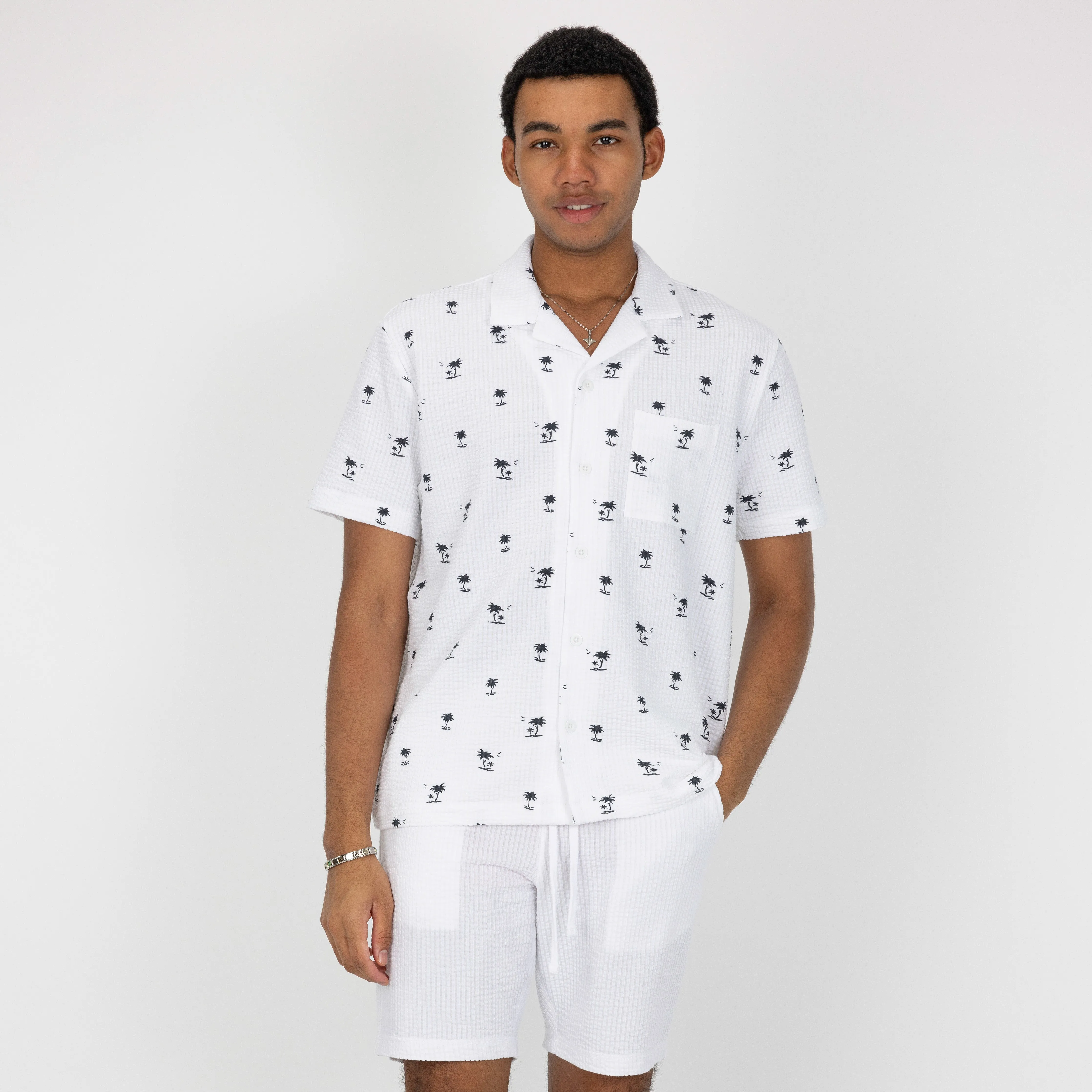 Mens Cool Knit Seersucker Camp Shirt - White / Palm Tree