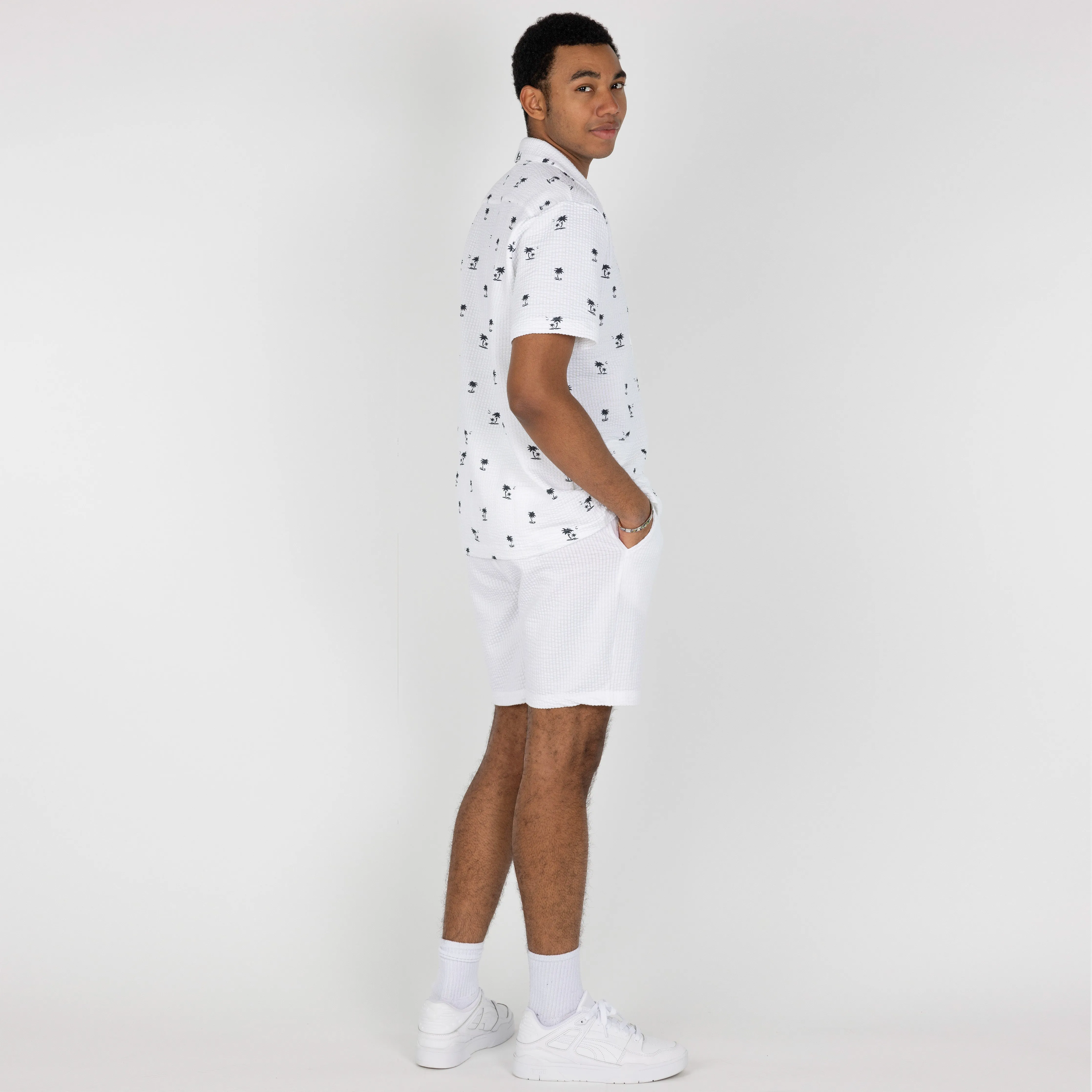 Mens Cool Knit Seersucker Camp Shirt - White / Palm Tree