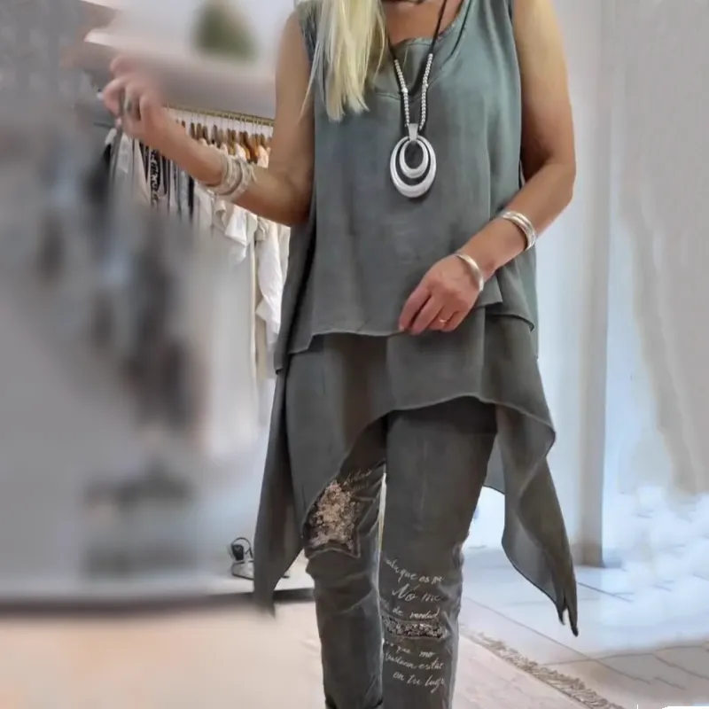 ROSANNA - SLEEVELESS BLOUSE AND PATTERNED PANTS