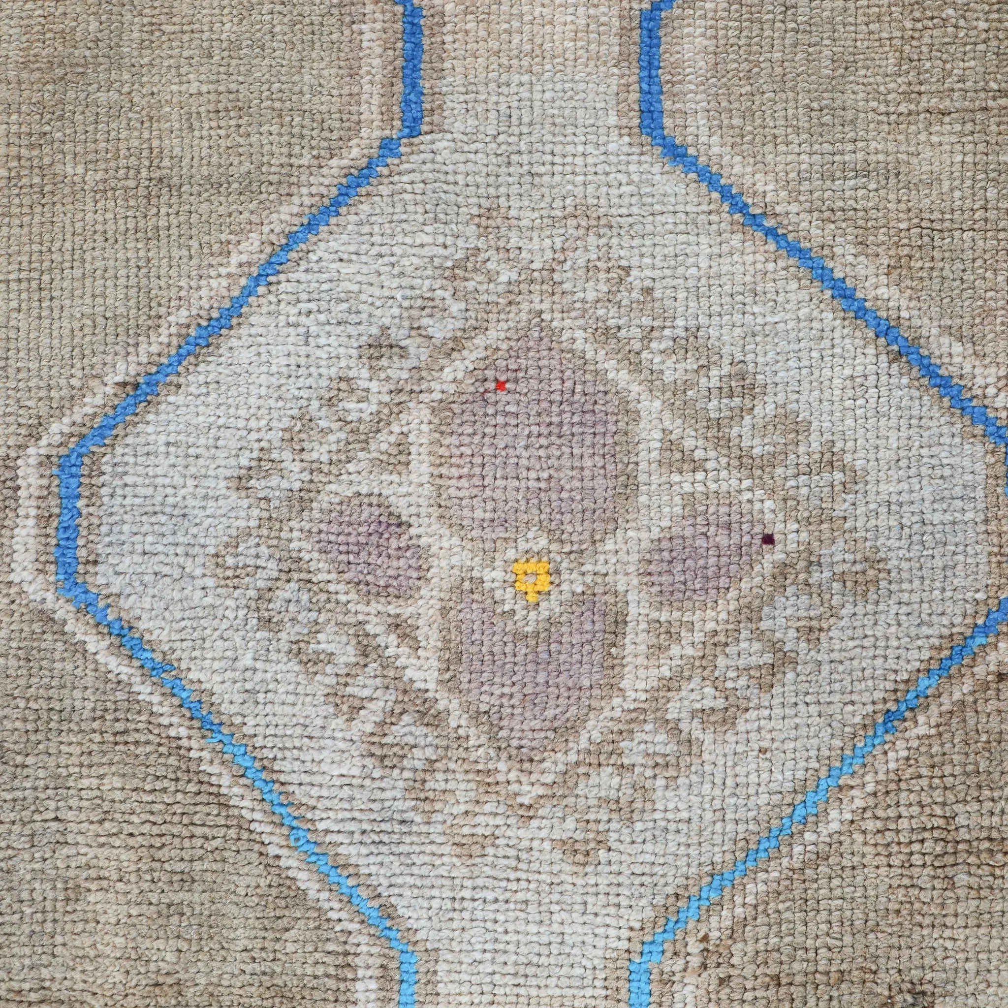 Z325 Handwoven Vintage Rug 2'5x8’5