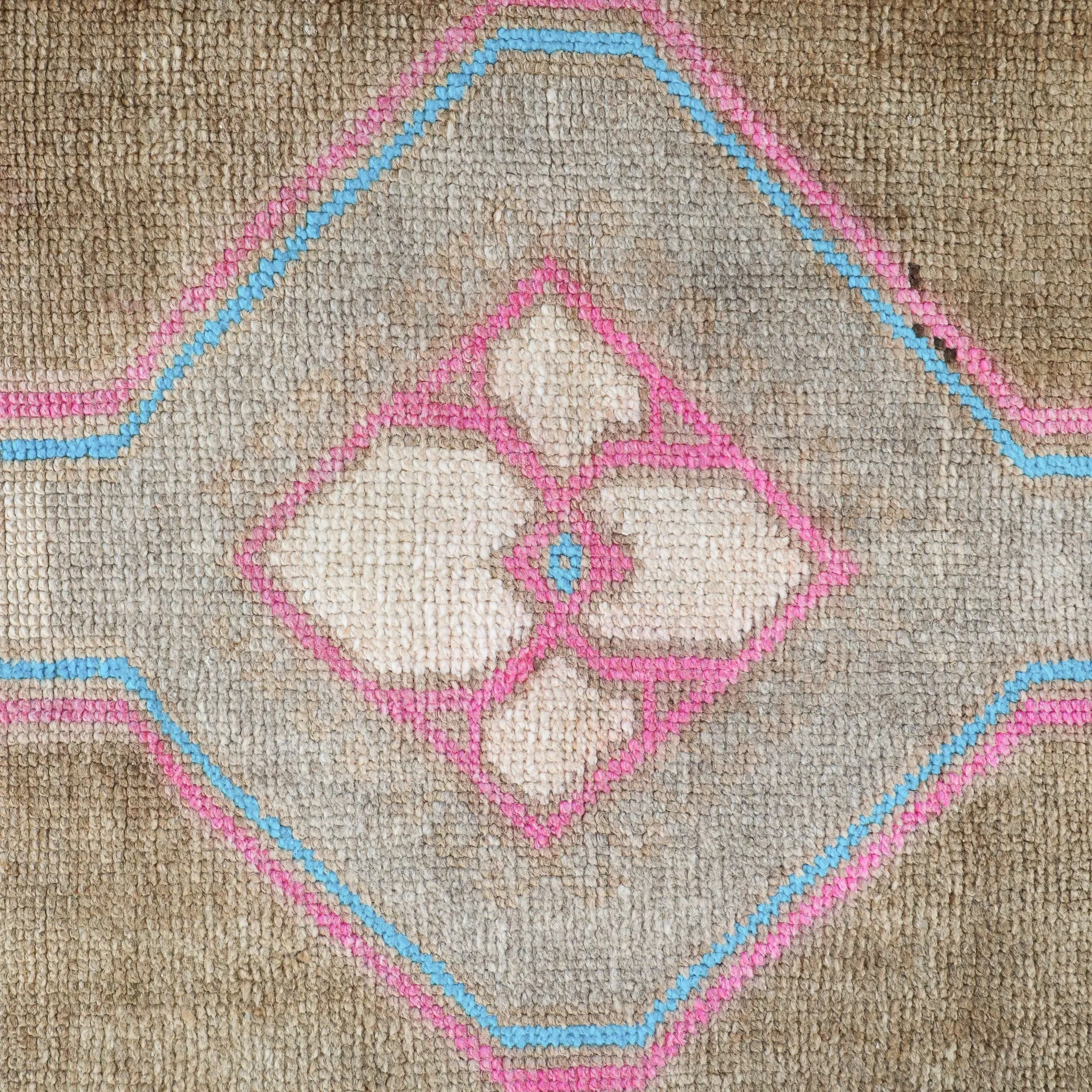 Z325 Handwoven Vintage Rug 2'5x8’5